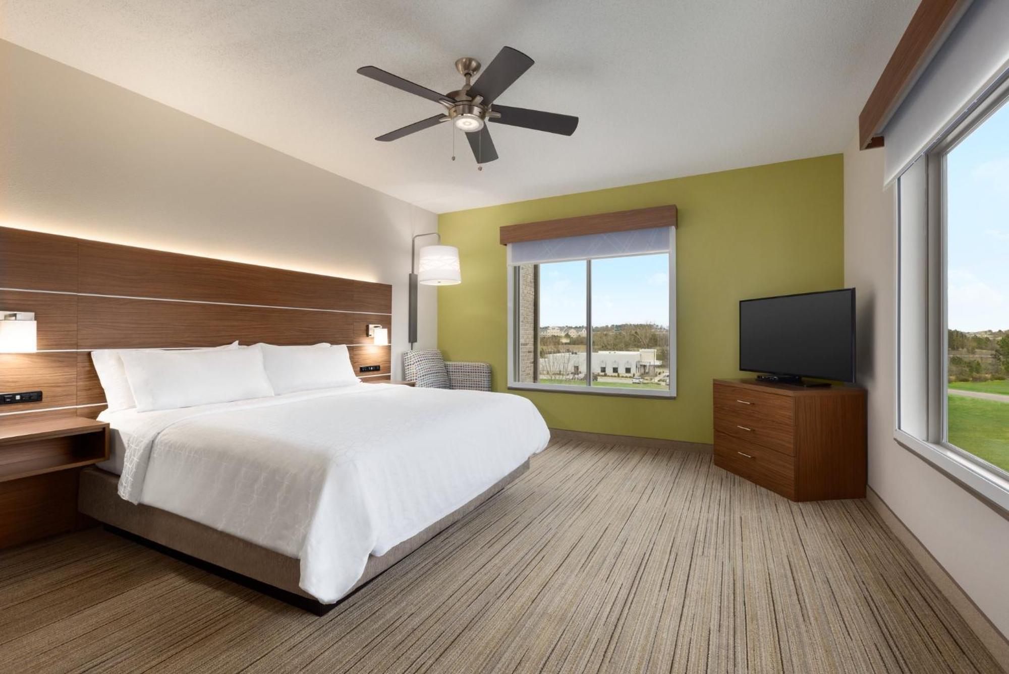 Holiday Inn Express Hotel & Suites Opelika Auburn By Ihg Eksteriør billede