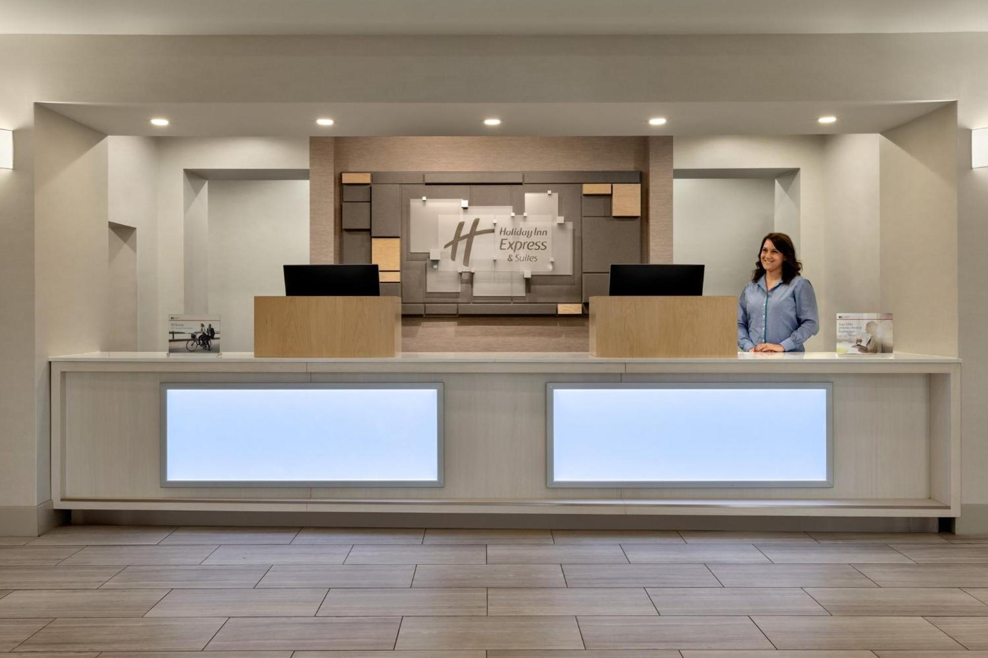 Holiday Inn Express Hotel & Suites Opelika Auburn By Ihg Eksteriør billede