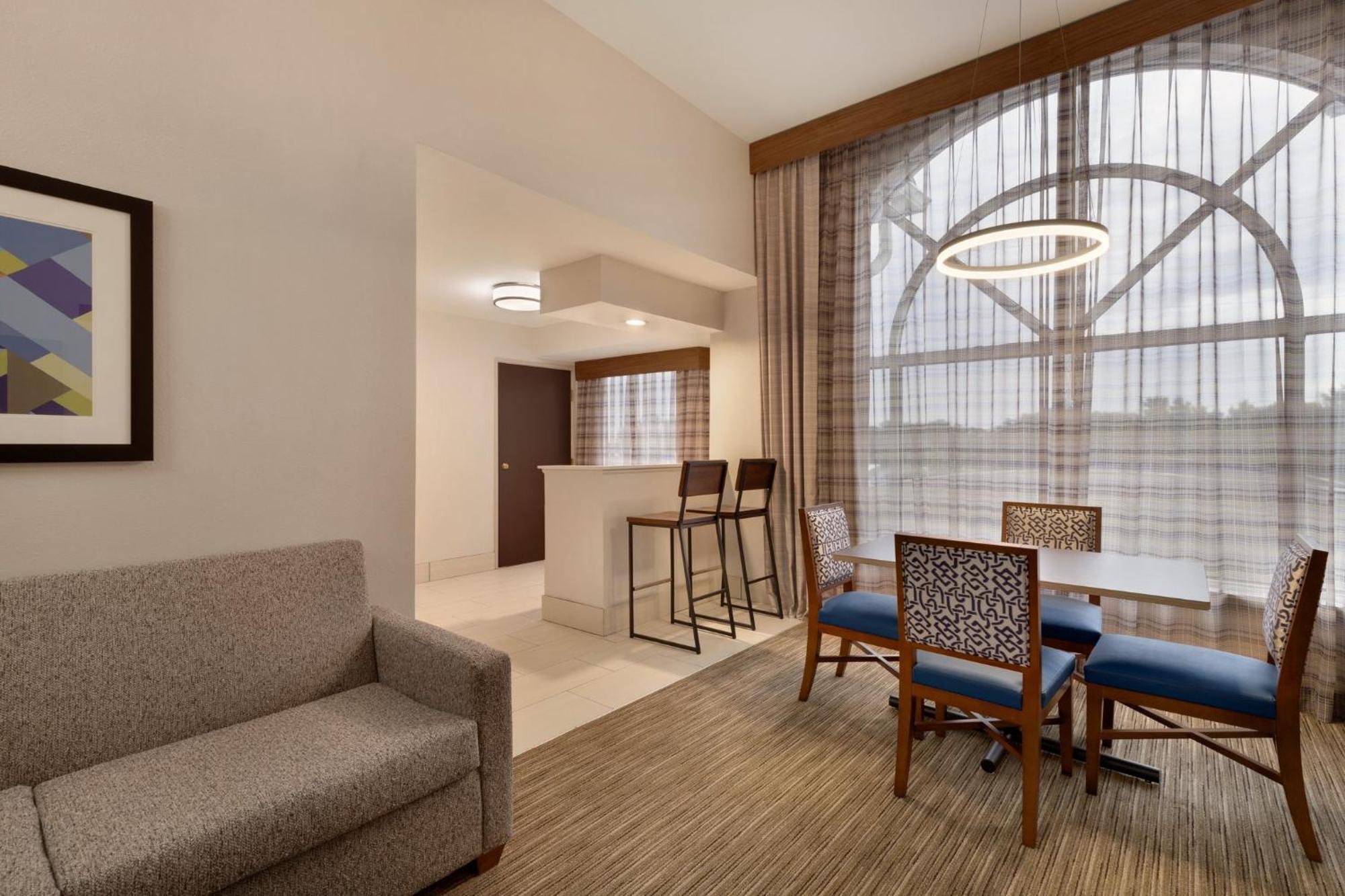 Holiday Inn Express Hotel & Suites Opelika Auburn By Ihg Eksteriør billede